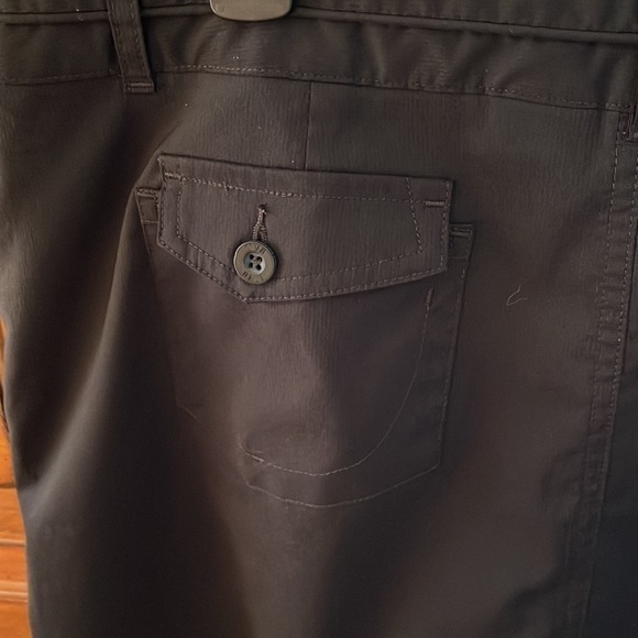 Nivo Women’s black skort with zipper pockets size 14 Preloved - Picture 4 of 9